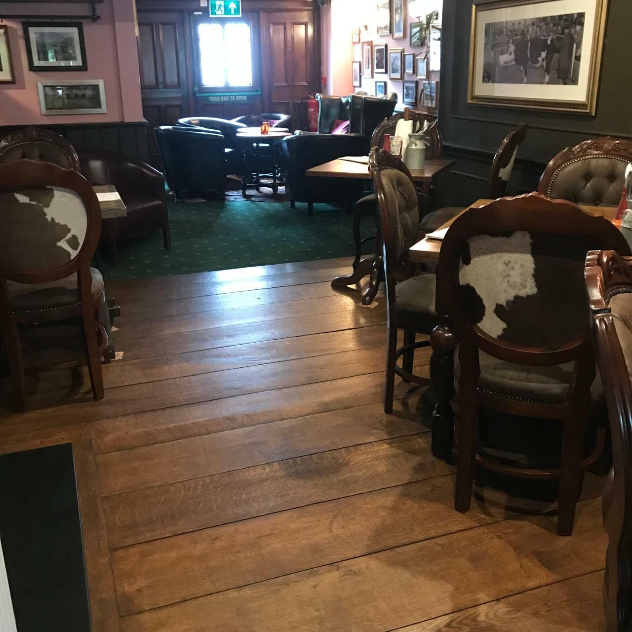 The Swan Inn Sturminster Newton Exteriér fotografie
